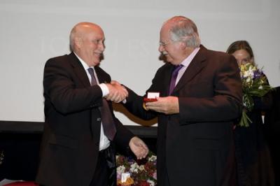 El Grup musical ´Els Valldemossa´ rep la Medalla d'Or del municipi de Valldemossa