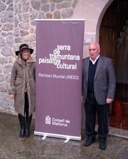 Serra de Tramuntana com a Patrimoni de la Unesco, Valldemossa rep la seva banderola acreditativa 