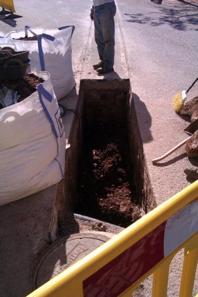 Canalització C/ Venerable Sor Aina (Març 2012)