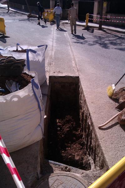 Canalització C/ Venerable Sor Aina (Març 2012)