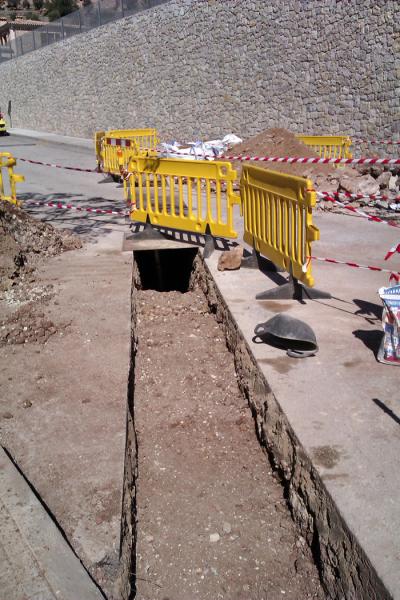 Canalització C/ Venerable Sor Aina (Març 2012)