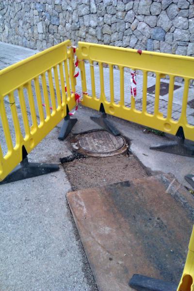 Canalització C/ Venerable Sor Aina (Març 2012)