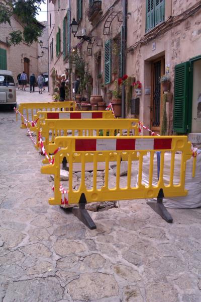 Obres Millora Canalització Font de Na Mas Carrer De la Rosa (Maig 2012)