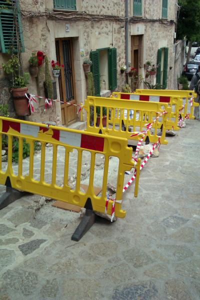 Obres Millora Canalització Font de Na Mas Carrer De la Rosa (Maig 2012)