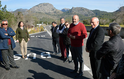 Inaugurada la nova aturada de bus a Son Maixella